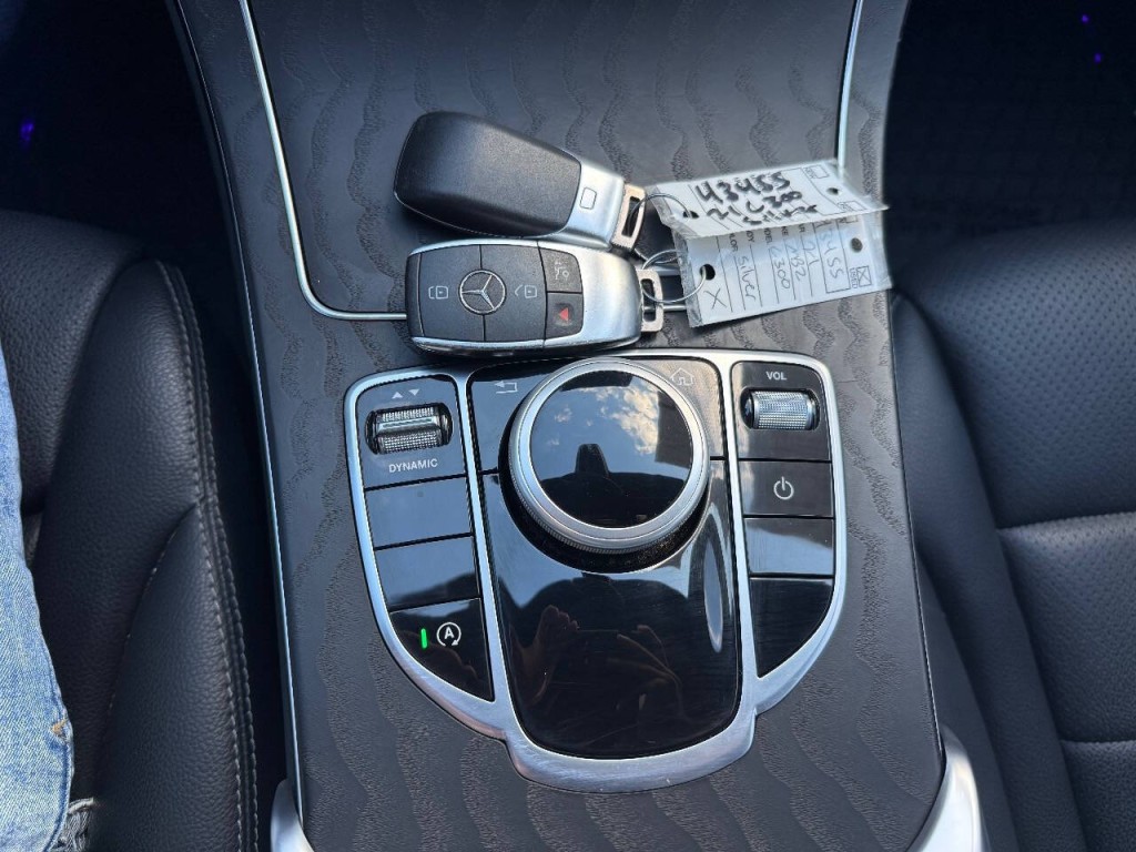 2021 Mercedes-Benz C-Class Image 25
