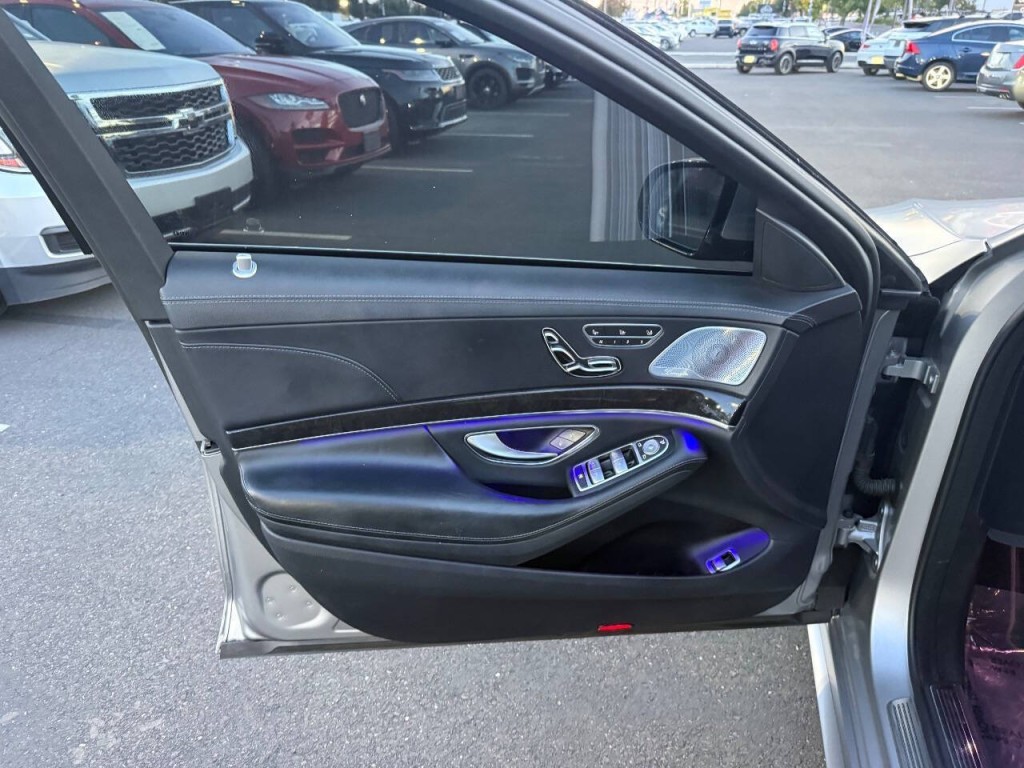 2018 Mercedes-Benz S-Class Image 19