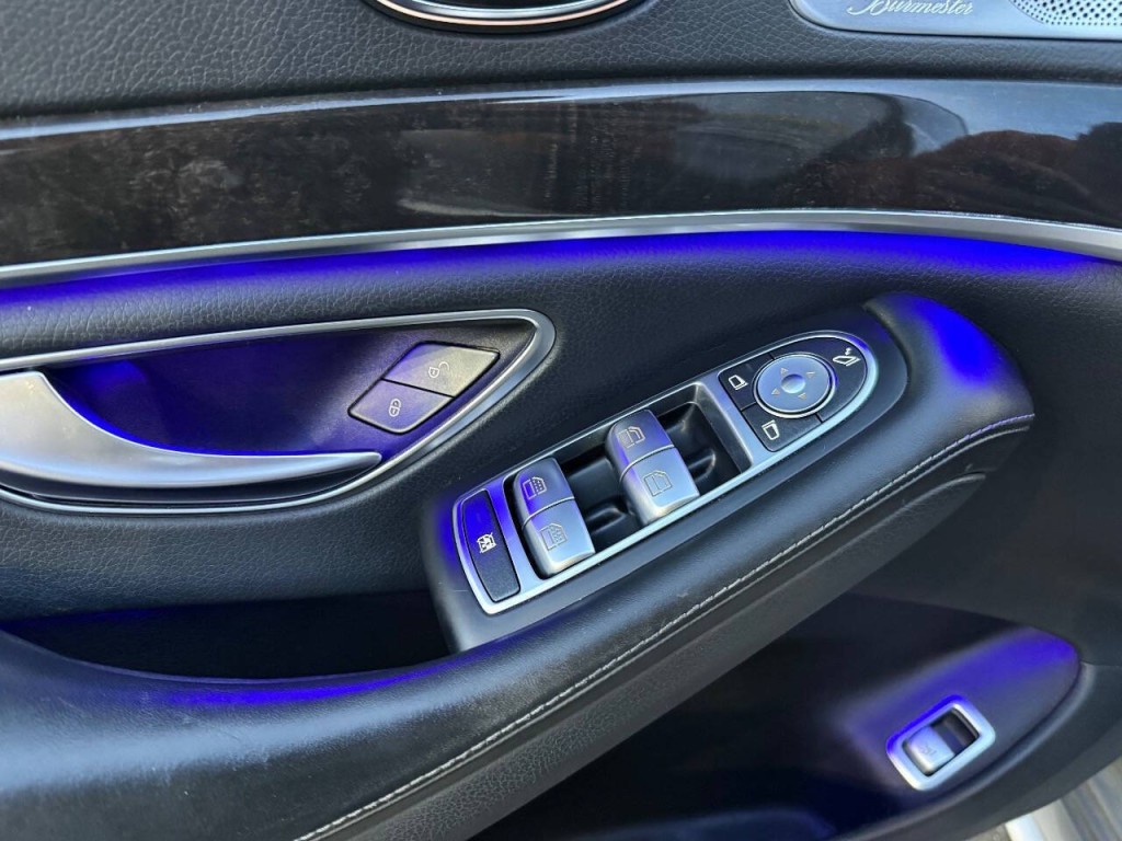 2018 Mercedes-Benz S-Class Image 21