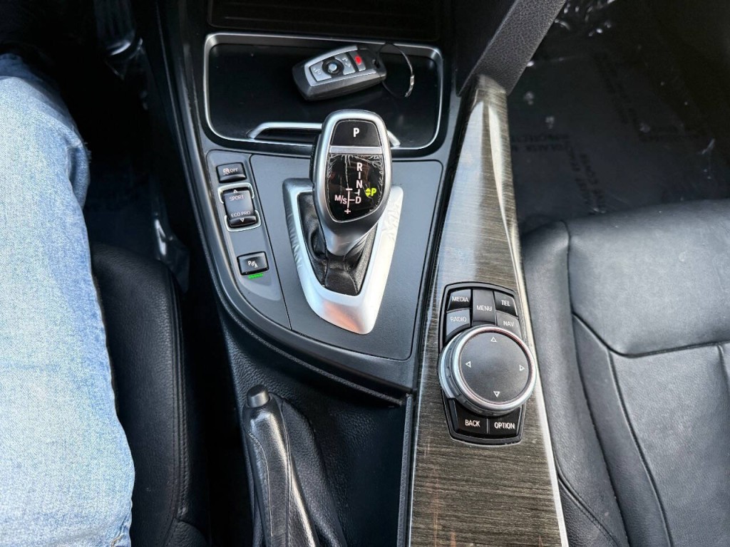 2016 BMW 4 Series Image 23