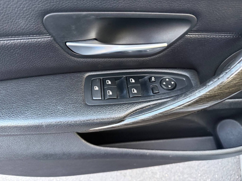 2016 BMW 4 Series Image 27