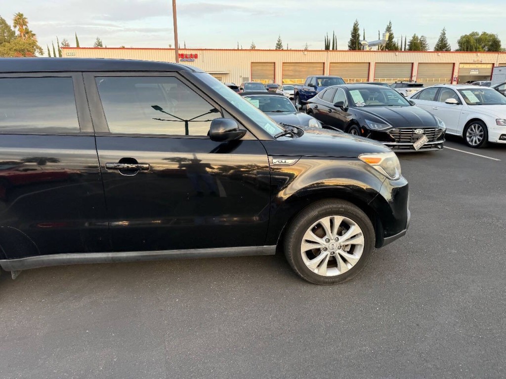 2015 Kia Soul Image 28