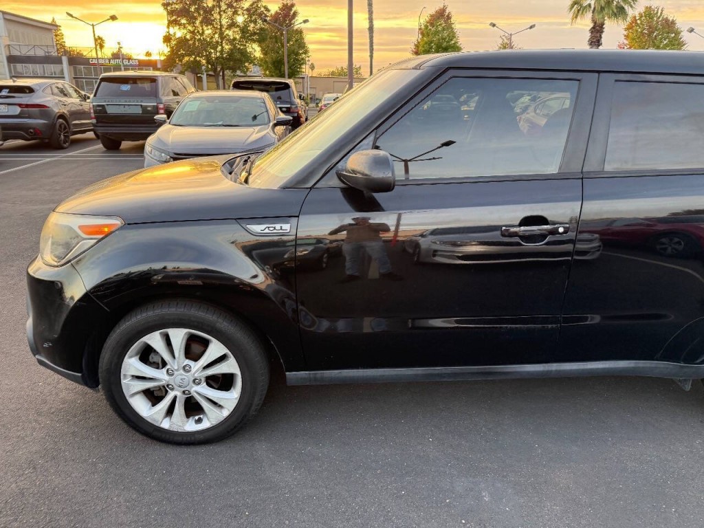 2015 Kia Soul Image 30