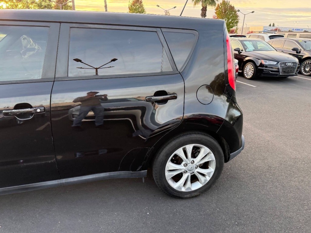 2015 Kia Soul Image 31