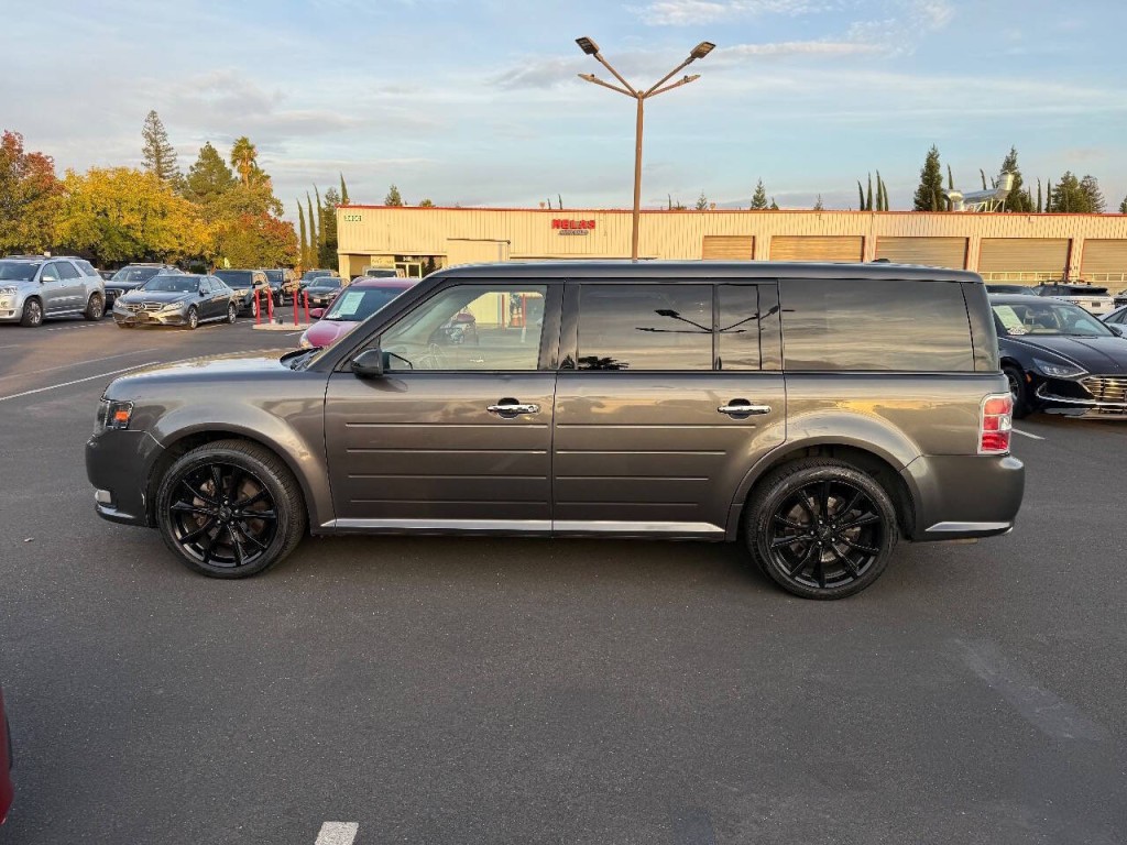 2016 Ford Flex Image 8