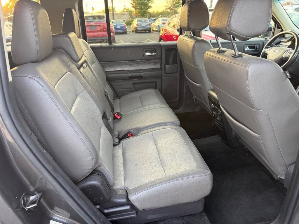 2016 Ford Flex Image 10
