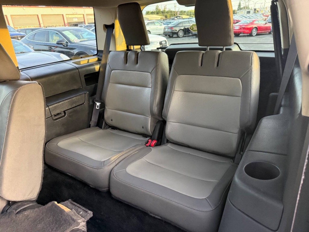 2016 Ford Flex Image 11
