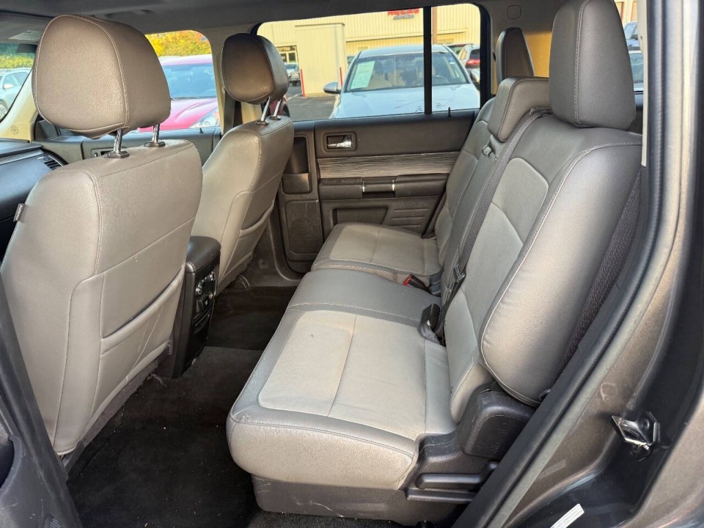 2016 Ford Flex Image 12