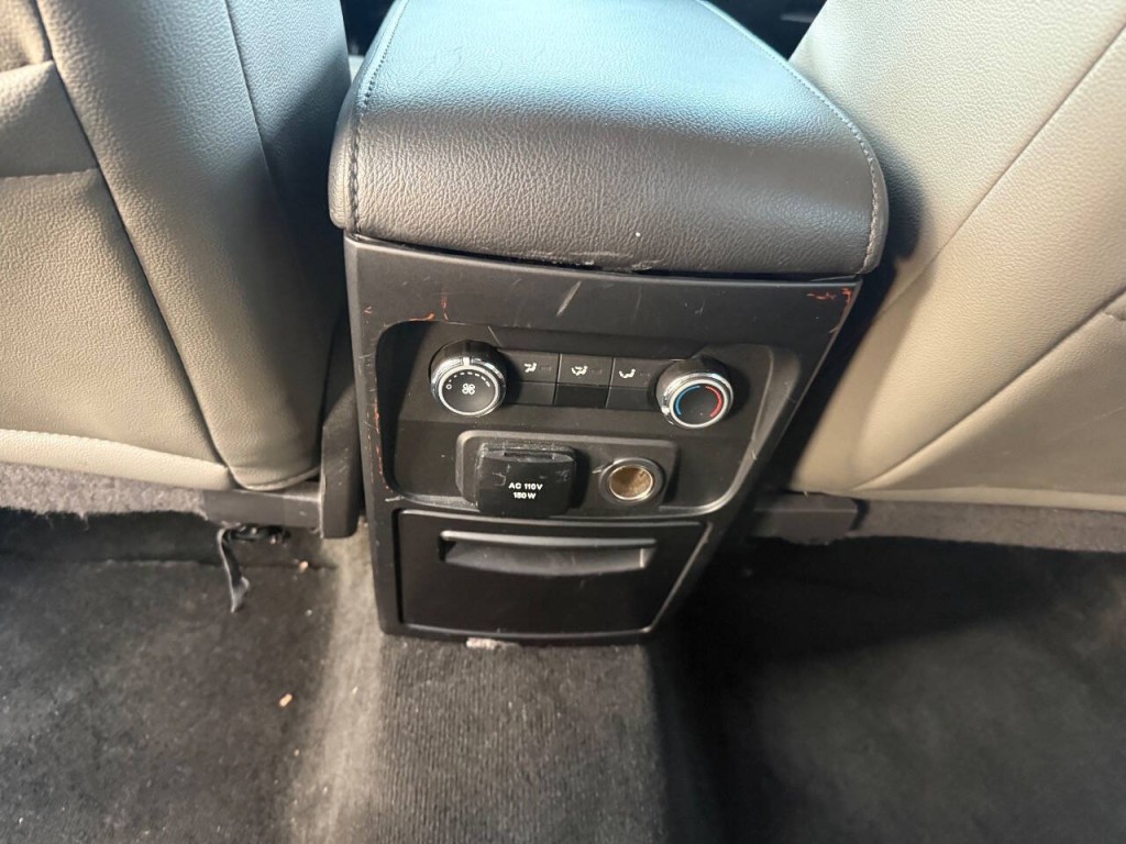 2016 Ford Flex Image 13