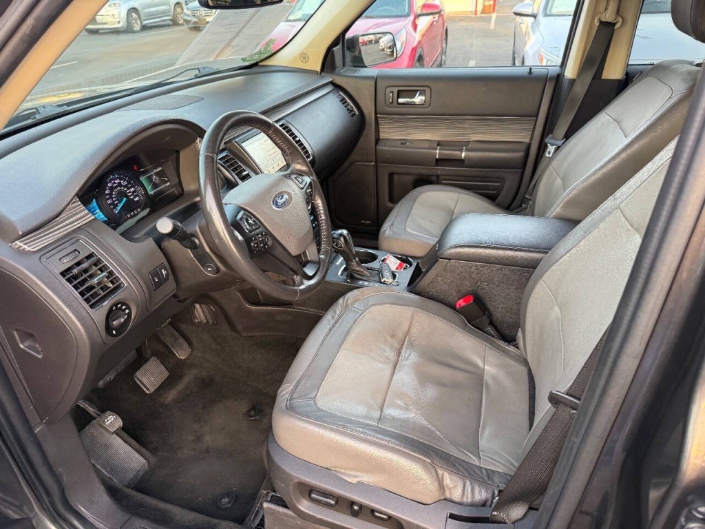 2016 Ford Flex Image 16