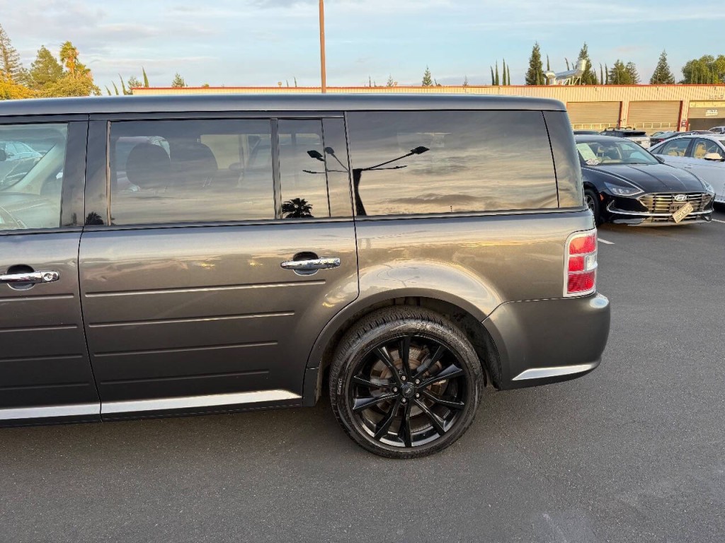 2016 Ford Flex Image 32