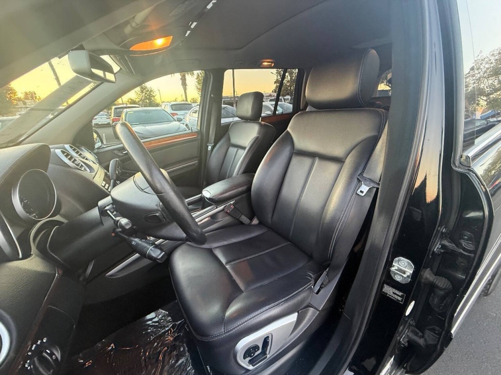 2007 Mercedes-Benz GL-Class Image 12