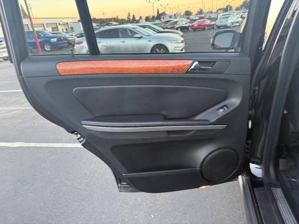 2007 Mercedes-Benz GL-Class Image 22