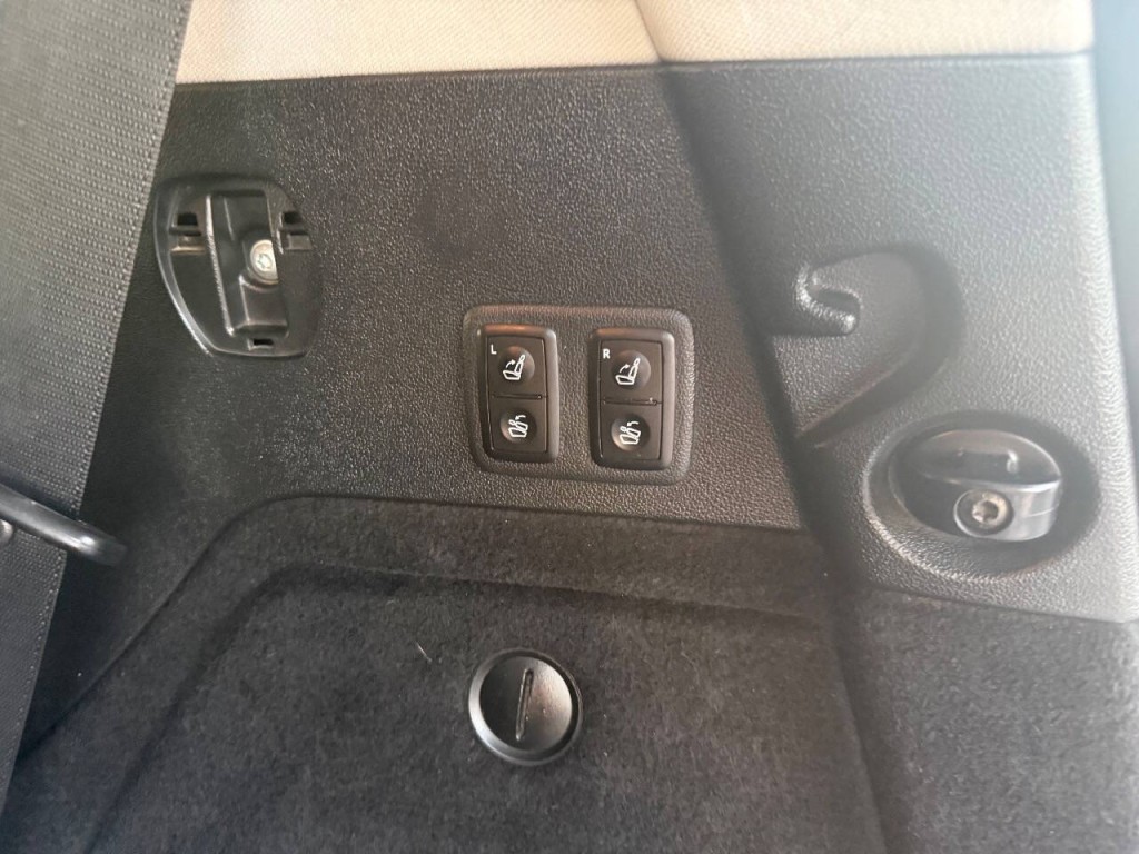 2007 Mercedes-Benz GL-Class Image 25