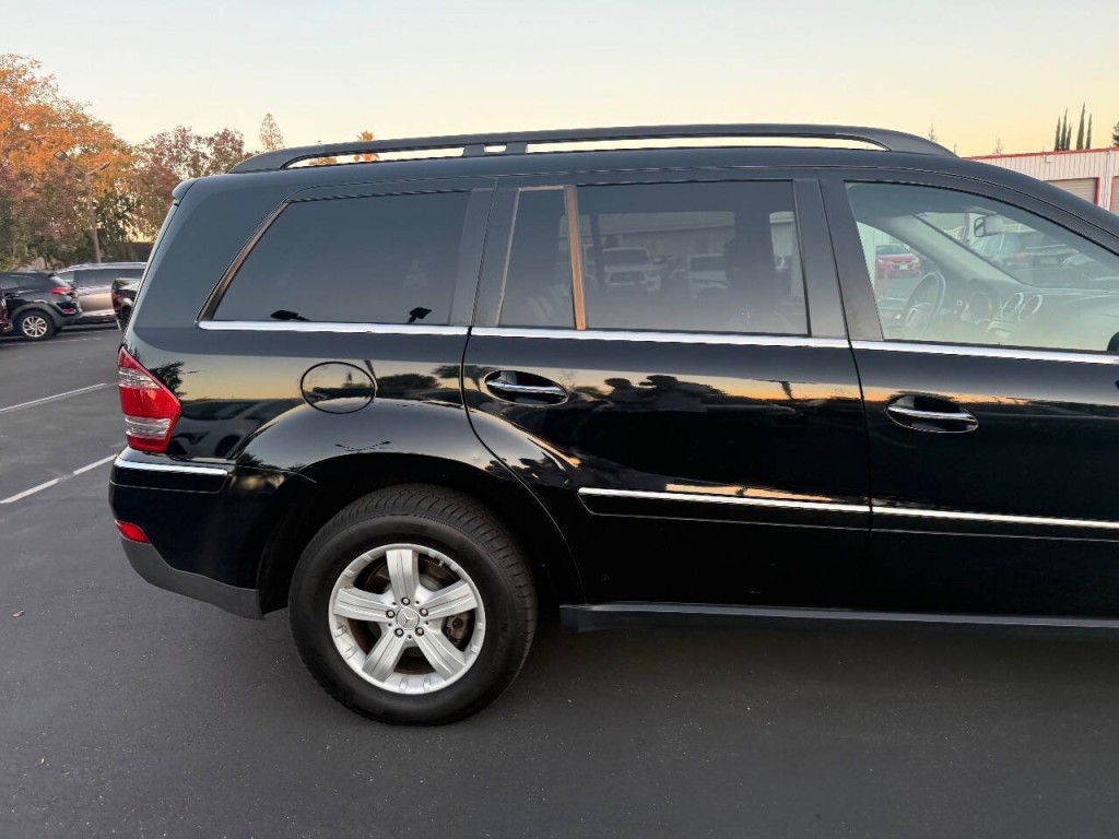 2007 Mercedes-Benz GL-Class Image 31