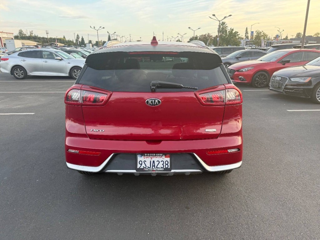 2017 Kia Niro Image 6