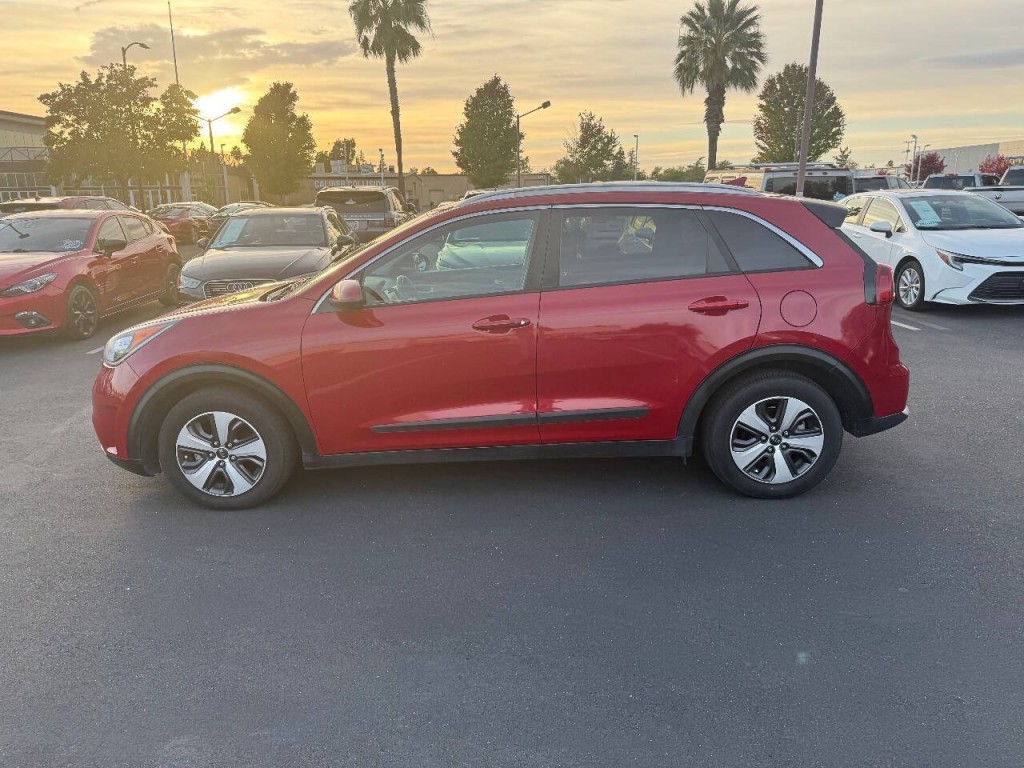 2017 Kia Niro Image 8