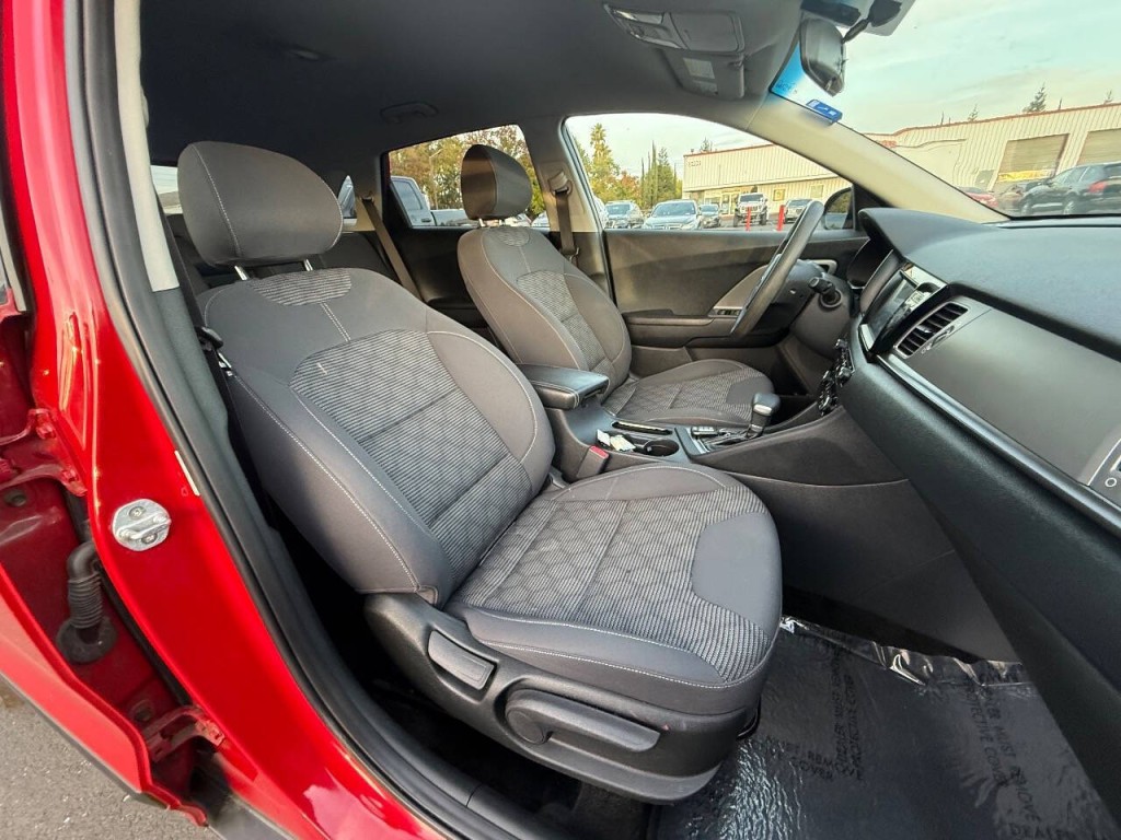 2017 Kia Niro Image 9