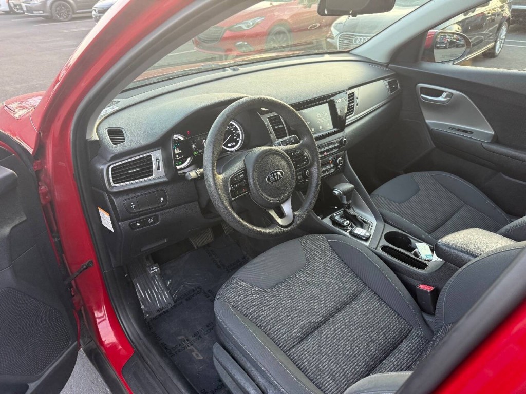 2017 Kia Niro Image 14