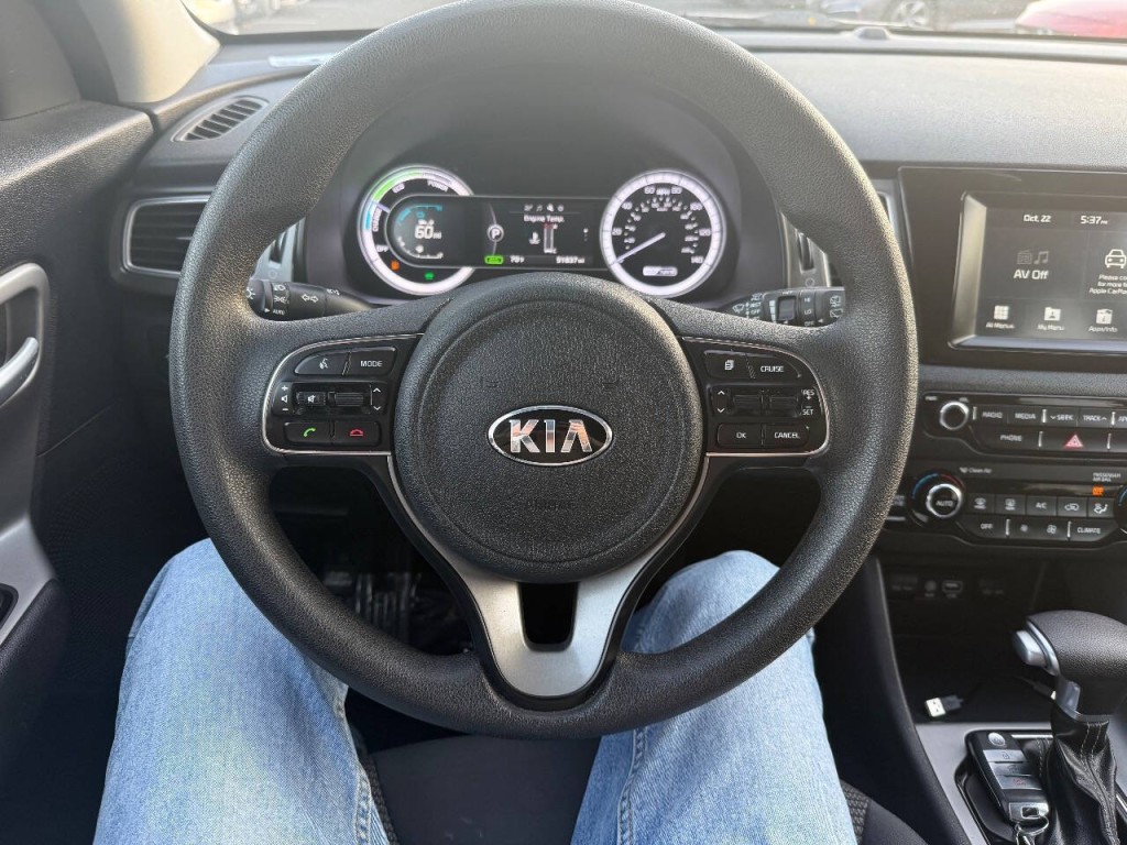 2017 Kia Niro Image 15