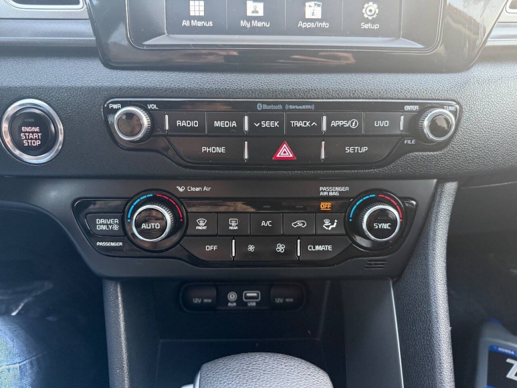 2017 Kia Niro Image 19