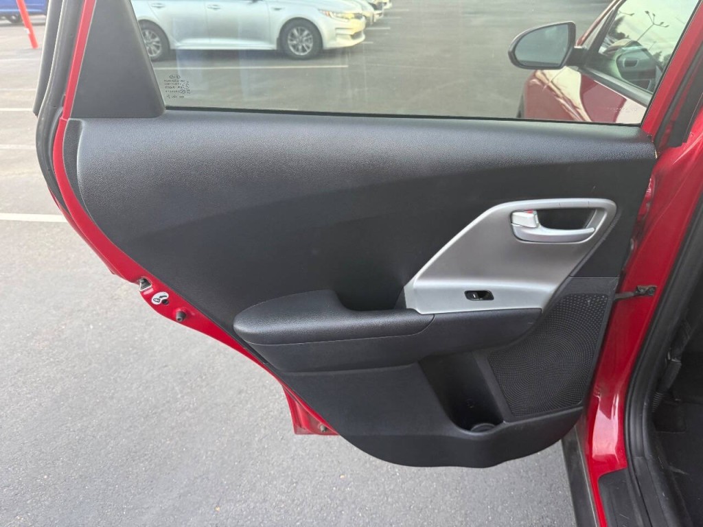 2017 Kia Niro Image 22