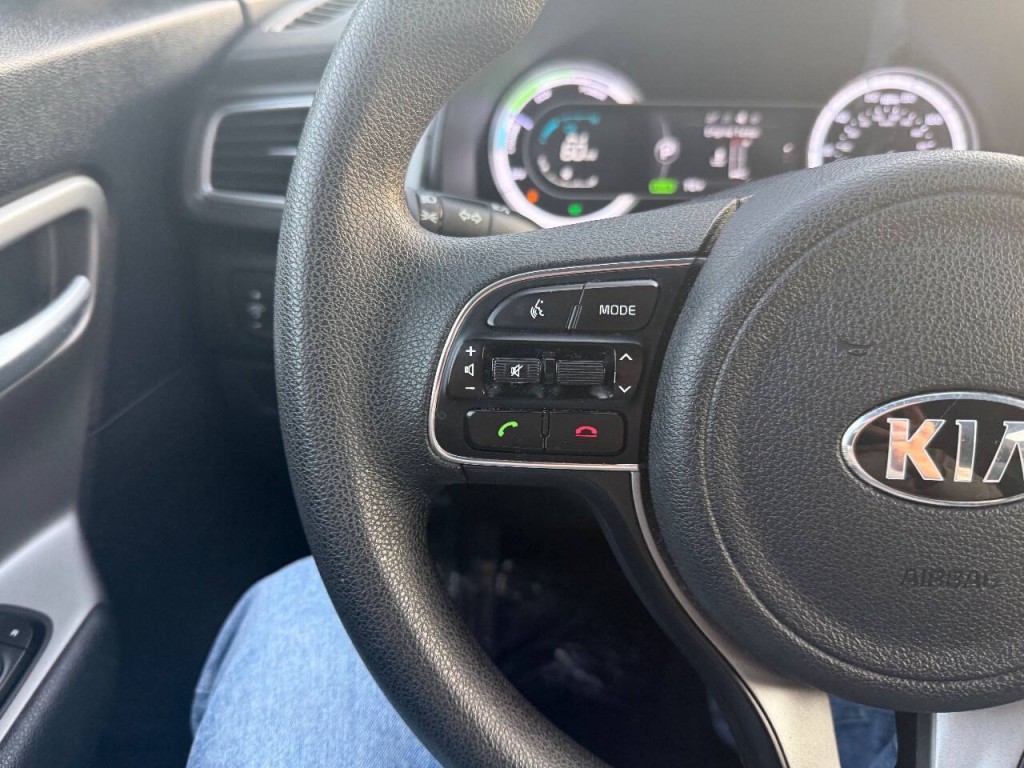 2017 Kia Niro Image 28