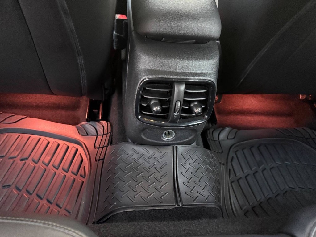 2016 MINI Cooper Clubman Image 12