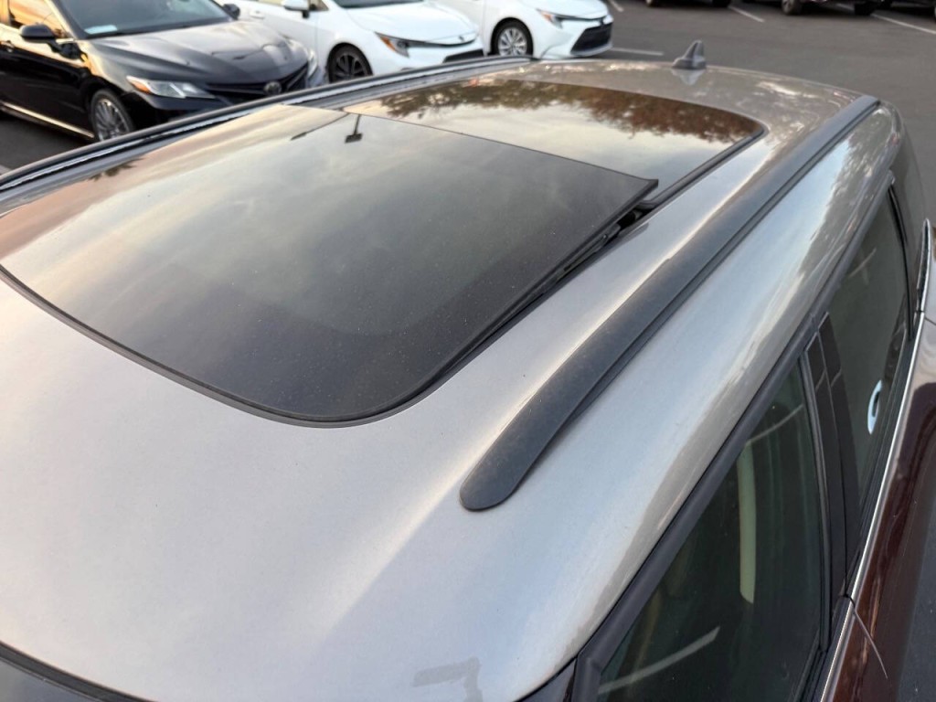 2016 MINI Cooper Clubman Image 38