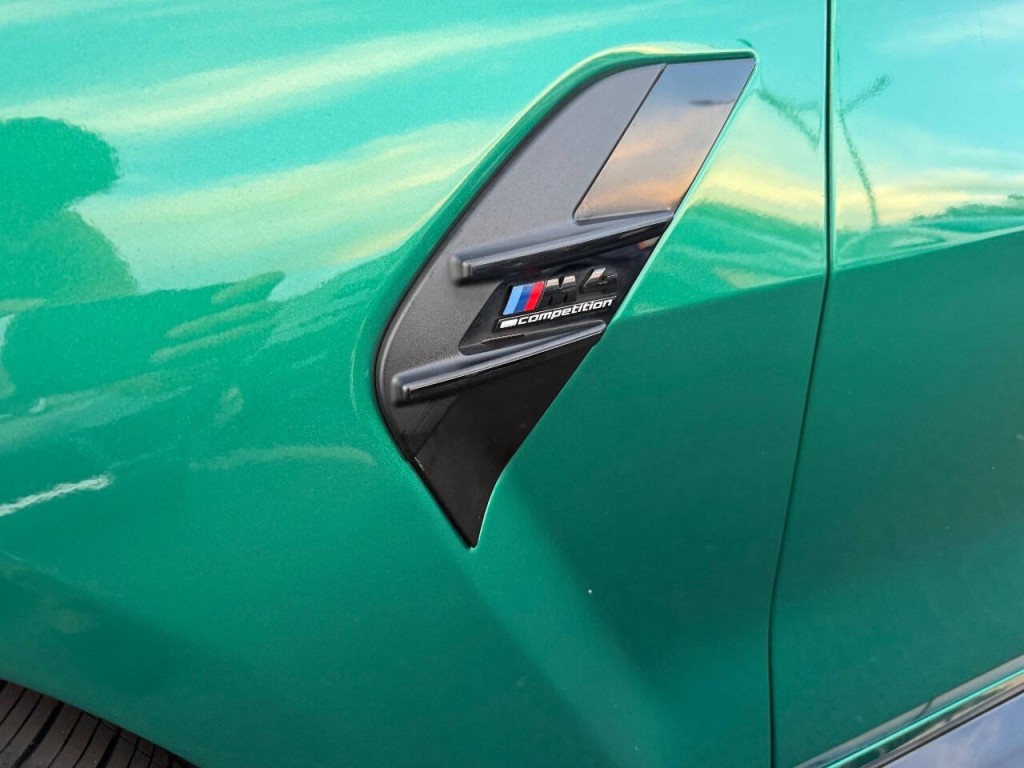 2023 BMW M4 Image 38