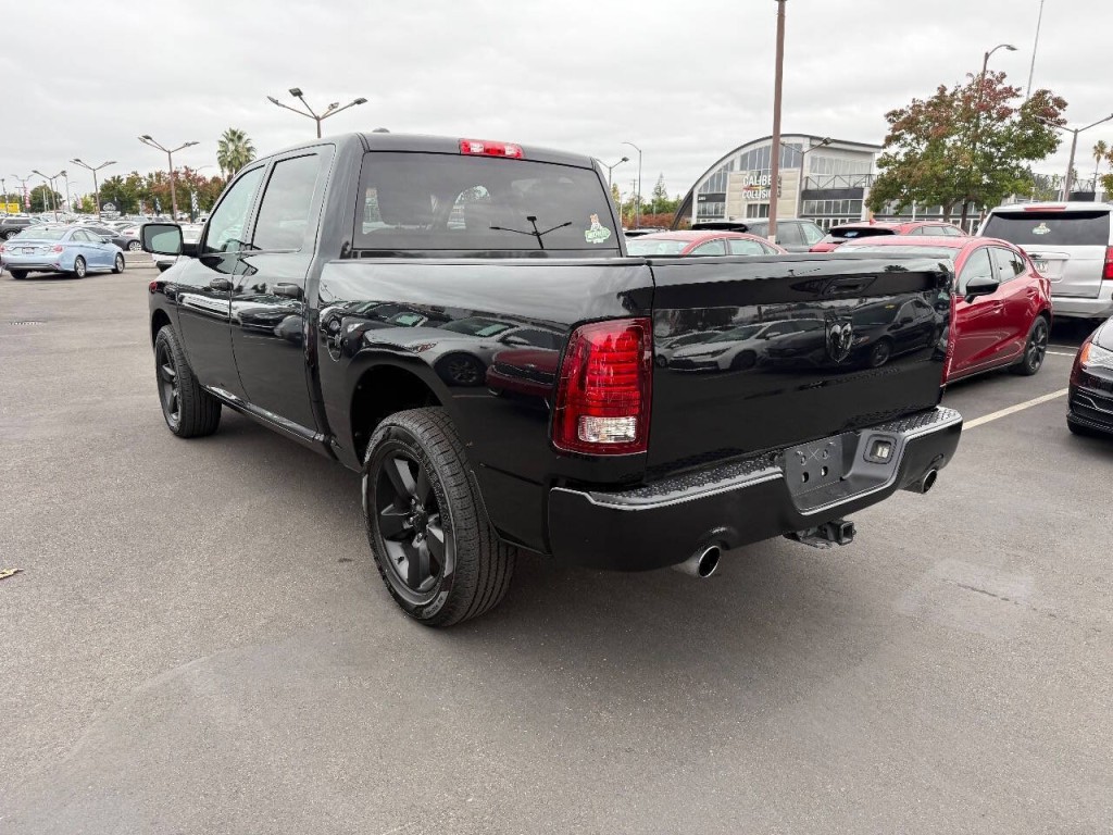 2015 RAM 1500 Image 7