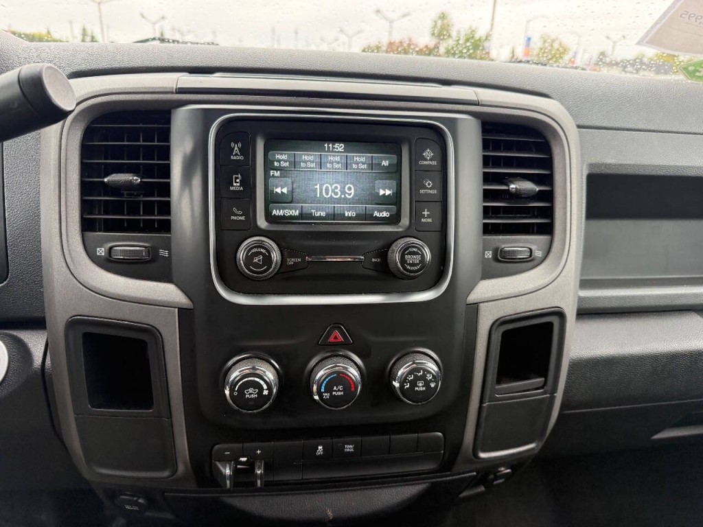 2015 RAM 1500 Image 14