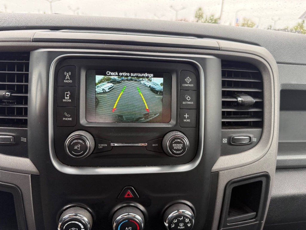 2015 RAM 1500 Image 15