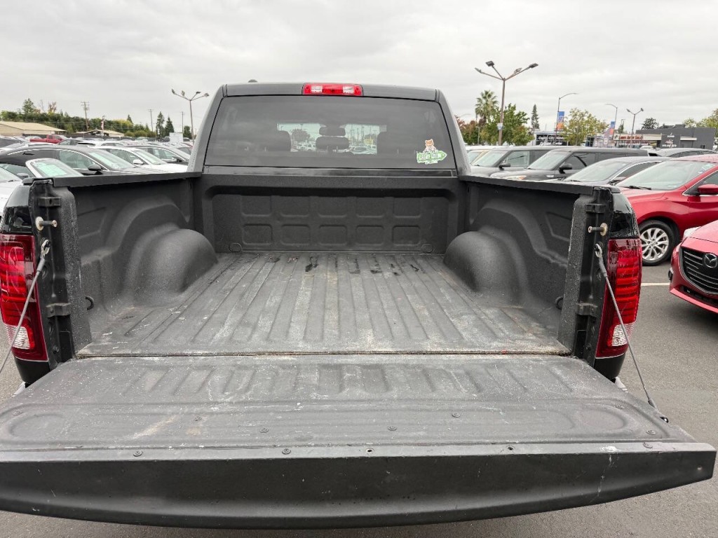 2015 RAM 1500 Image 24