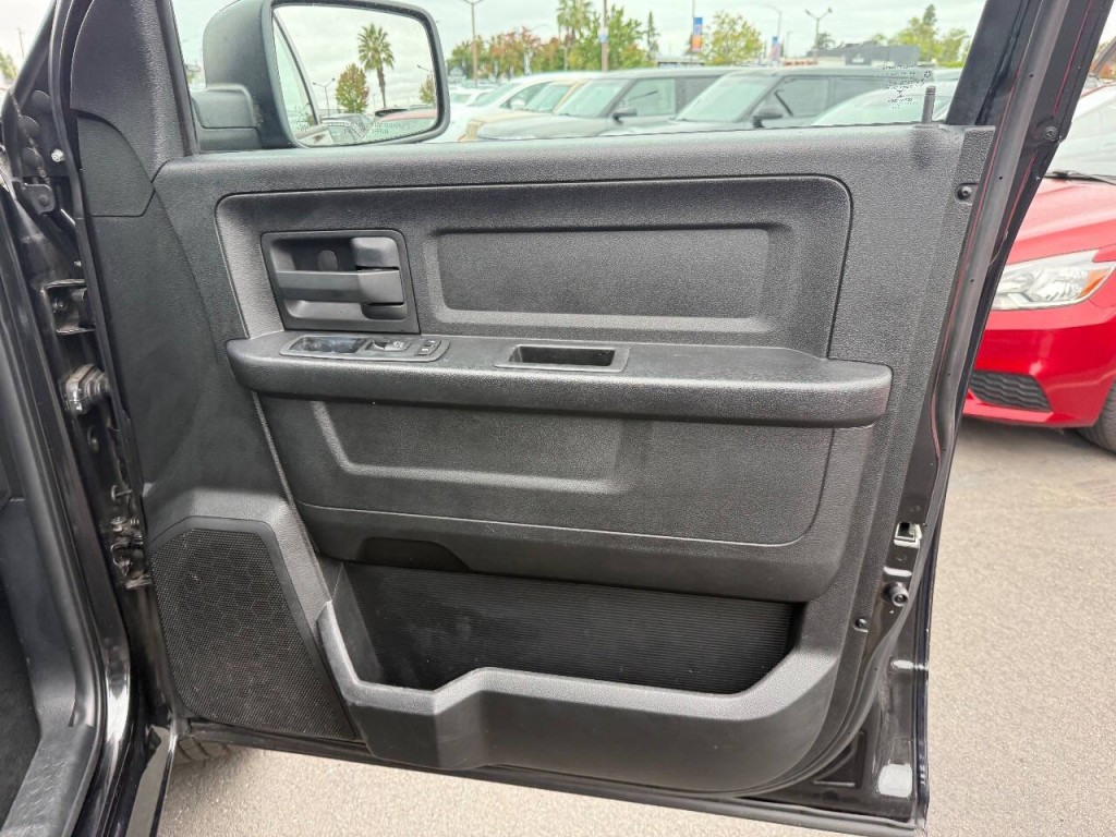 2015 RAM 1500 Image 27