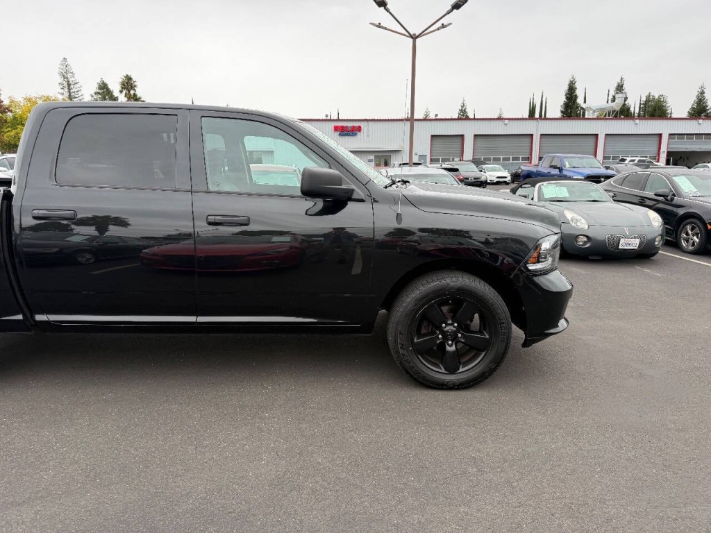 2015 RAM 1500 Image 29