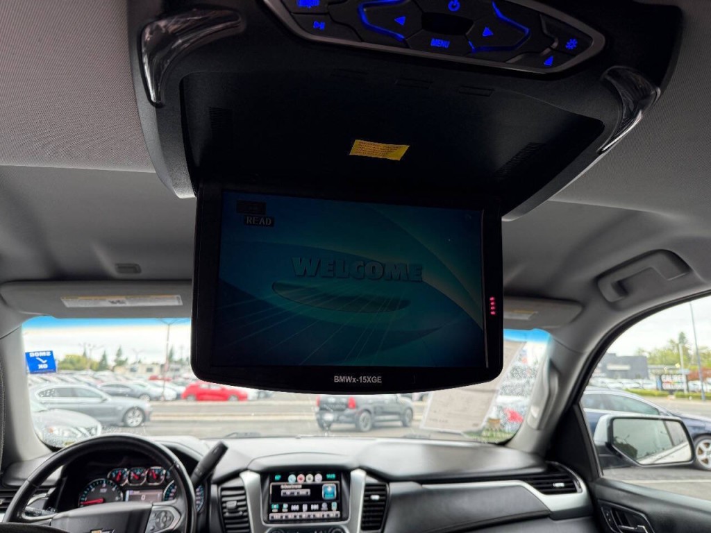 2016 Chevrolet Suburban Image 18
