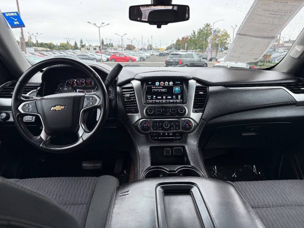 2016 Chevrolet Suburban Image 19