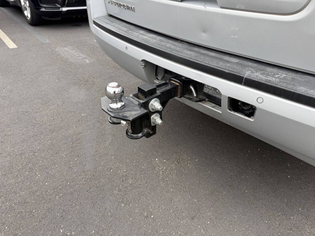 2016 Chevrolet Suburban Image 30