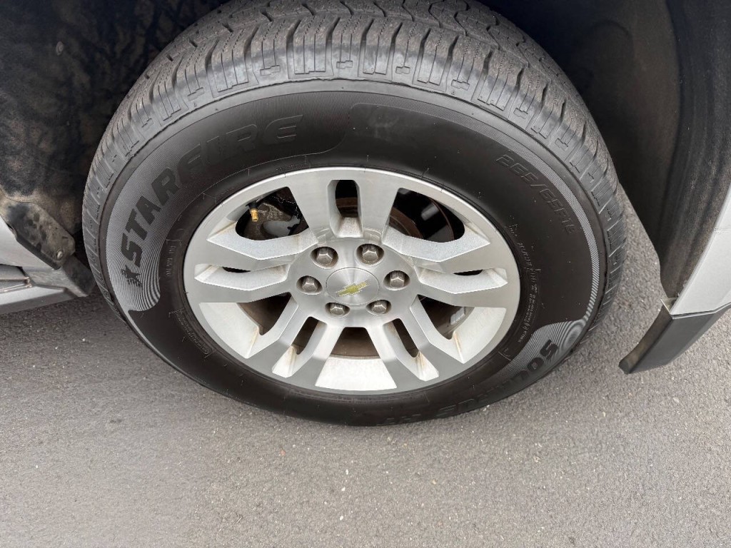 2016 Chevrolet Suburban Image 38