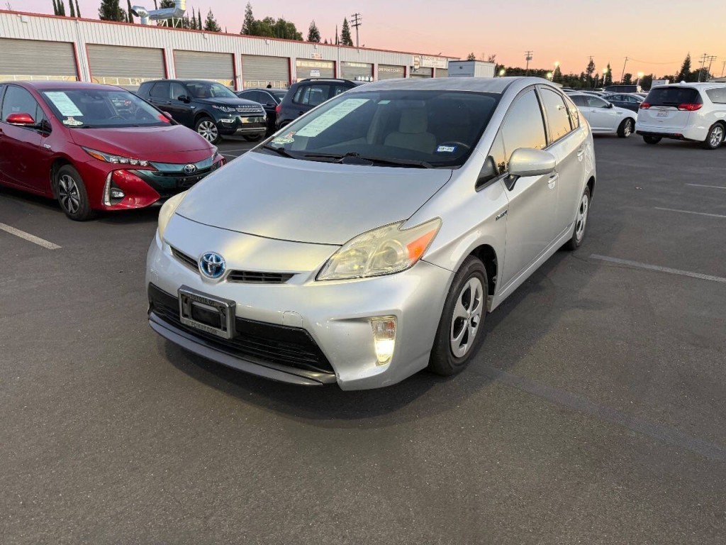 2012 Toyota Prius Image 1