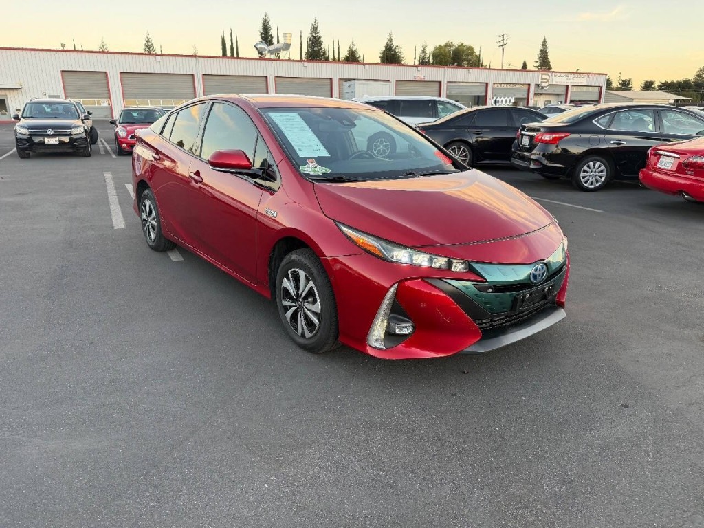 2017 Toyota Prius Image 3