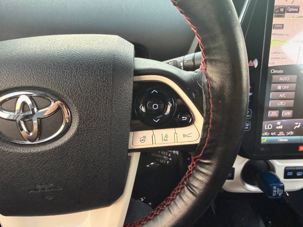 2017 Toyota Prius Image 10