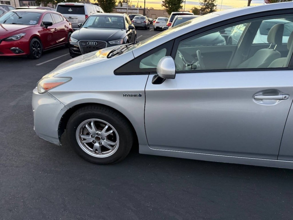 2010 Toyota Prius Image 29