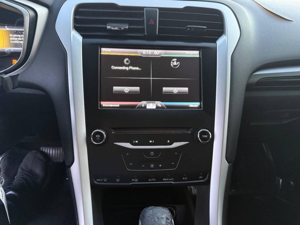 2014 Ford Fusion Image 16