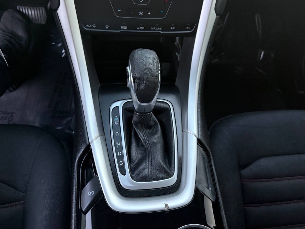 2014 Ford Fusion Image 17