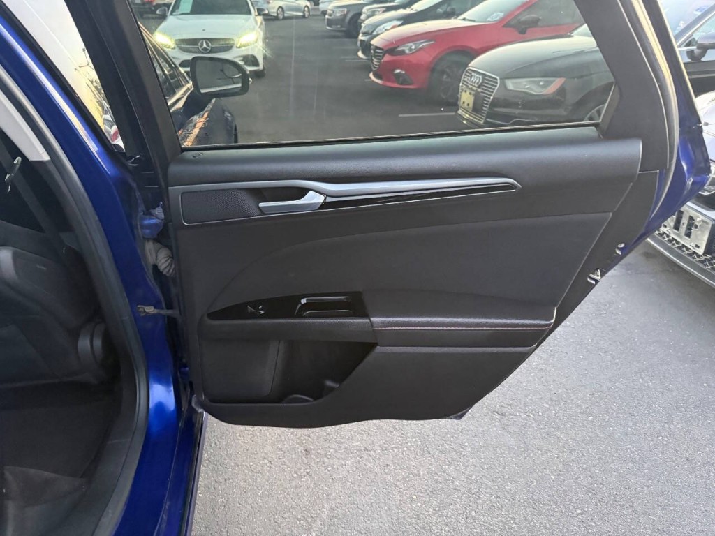 2014 Ford Fusion Image 30