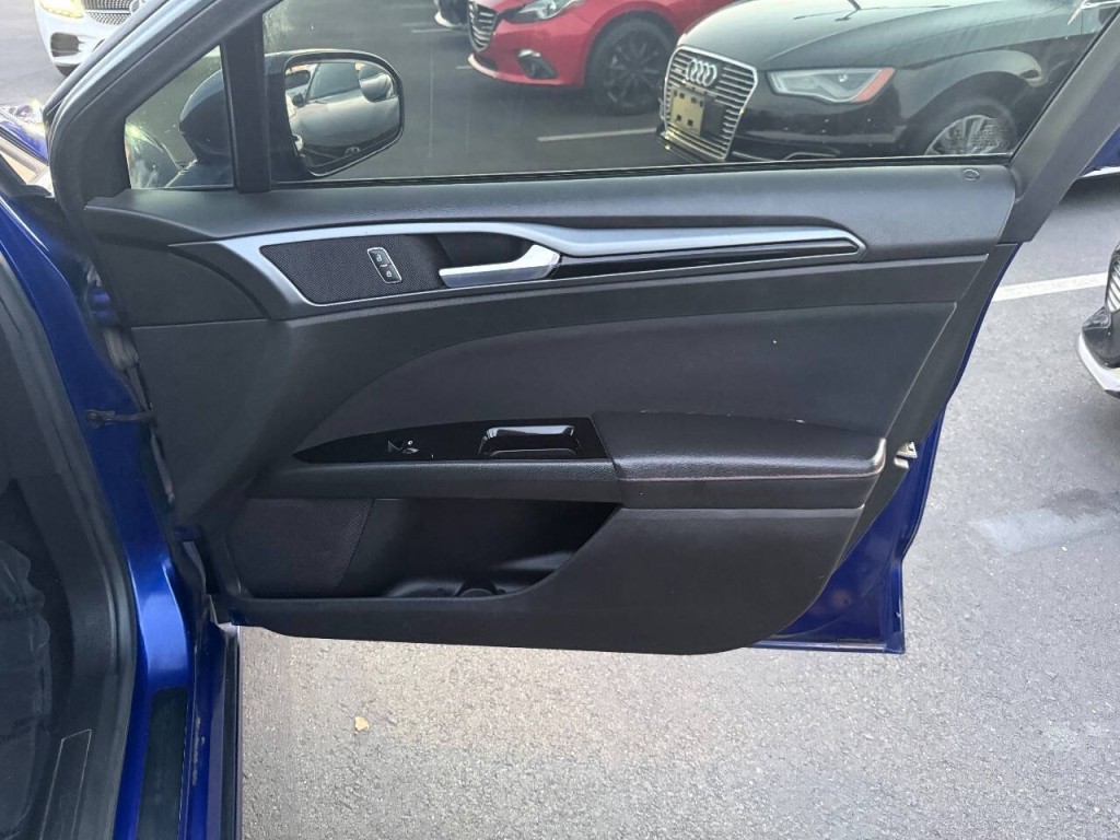 2014 Ford Fusion Image 32