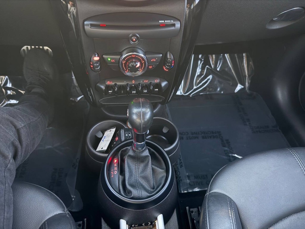 2014 MINI Countryman Image 14