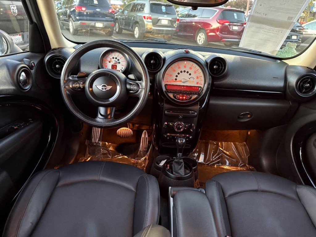 2014 MINI Countryman Image 18